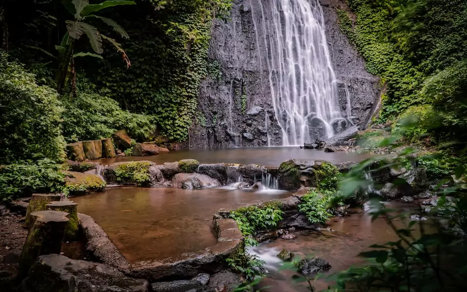 Healing Santai di Curug Jaksa Taman Safari Bogor