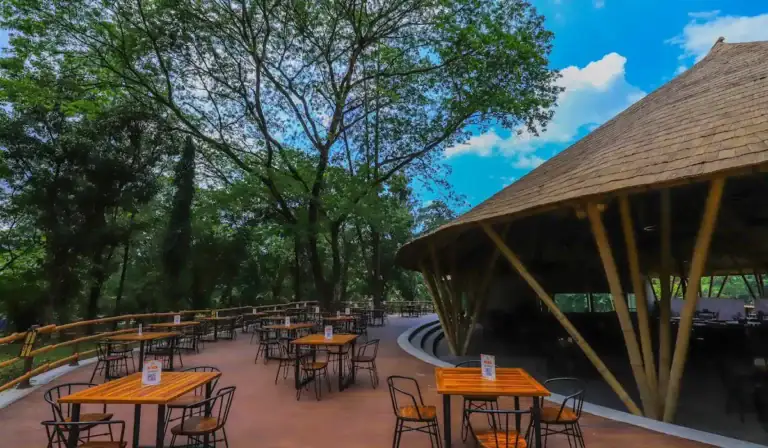 MAKUNDE BISTRO OUTDOOR I